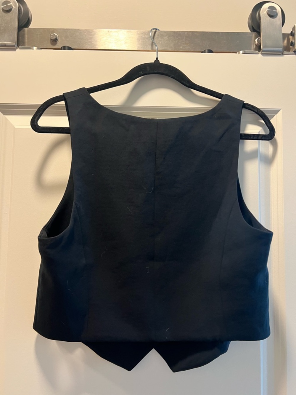 Wilfred Rocco Vest - Picture 4 of 5